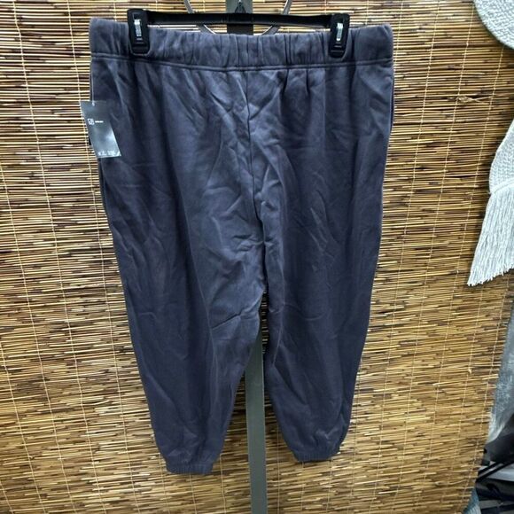 ID Ideology Plus Size Solid Fleece Jogger Pants, Created for Macy's - Deep Charc - Picture 3 of 3